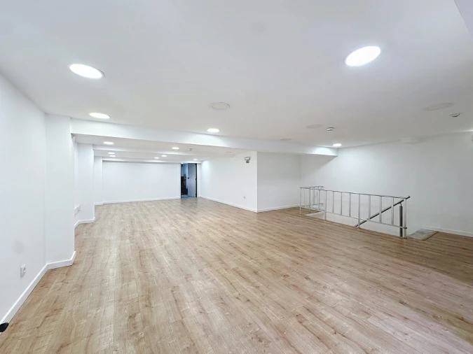 Loja para Arrendamento em Arroios Foto 17