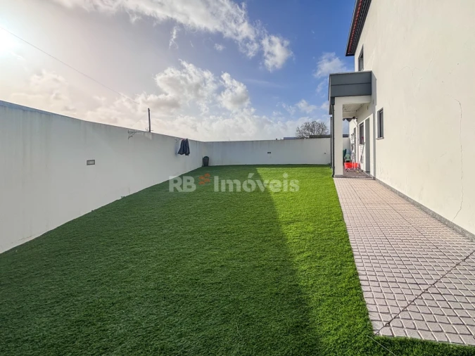 Moradia T4 para Venda em Riachos Foto 17