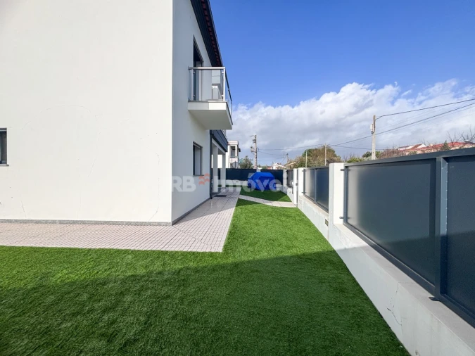 Moradia T4 para Venda em Riachos Foto 19