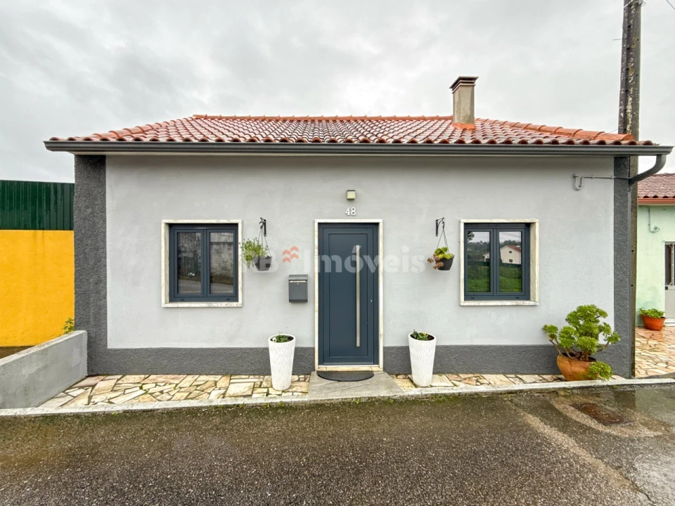 Moradia T2 para Venda em São Pedro de Tomar Foto 1