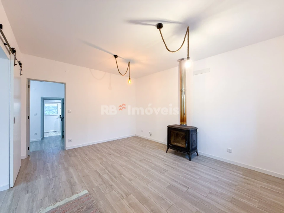 Moradia T2 para Venda em São Pedro de Tomar Foto 3