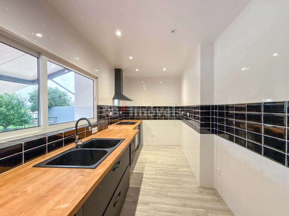 Moradia T2 para Venda em São Pedro de Tomar Foto 22