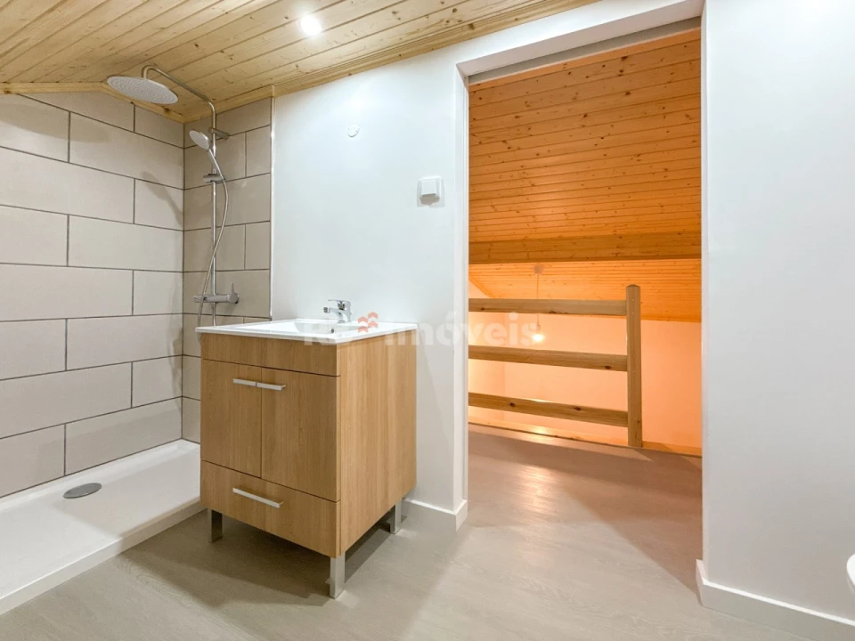 Moradia T2 para Venda em São Pedro de Tomar Foto 38