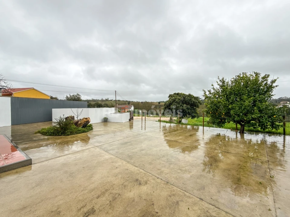 Moradia T2 para Venda em São Pedro de Tomar Foto 50
