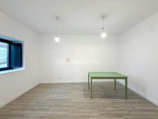 Moradia T2 para Venda em São Pedro de Tomar Foto 12