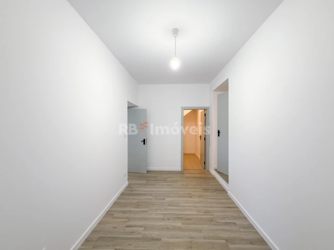 Moradia T2 para Venda em São Pedro de Tomar Foto 18