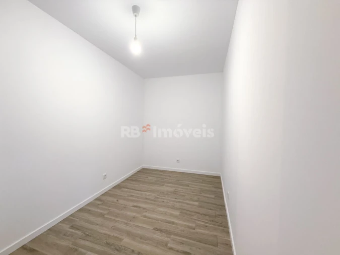 Moradia T2 para Venda em São Pedro de Tomar Foto 19