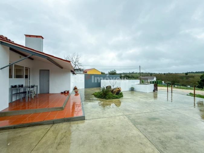 Moradia T2 para Venda em São Pedro de Tomar Foto 47