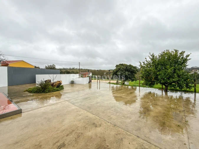 Moradia T2 para Venda em São Pedro de Tomar Foto 50