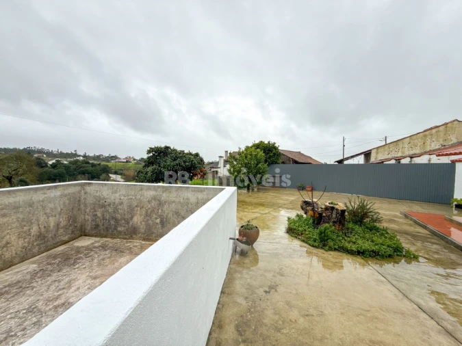 Moradia T2 para Venda em São Pedro de Tomar Foto 52