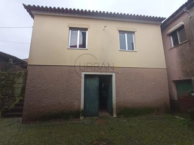 Moradia T2 para Venda em Boa Aldeia, Farminhão e Torredeita Foto 1