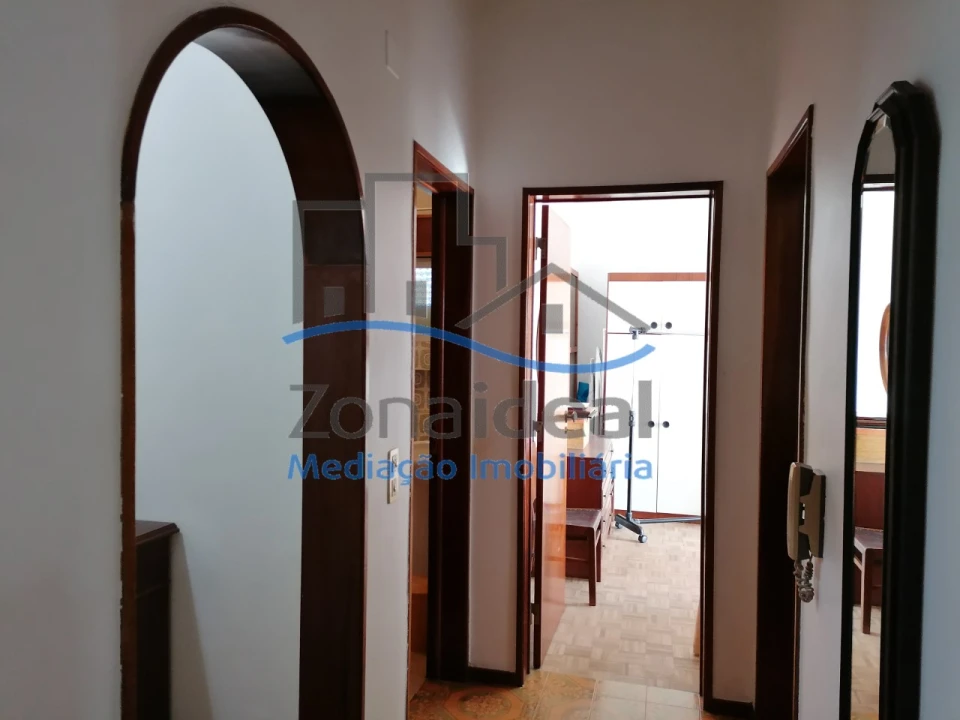 Moradia T5 para Venda em Carregado e Cadafais Foto 14