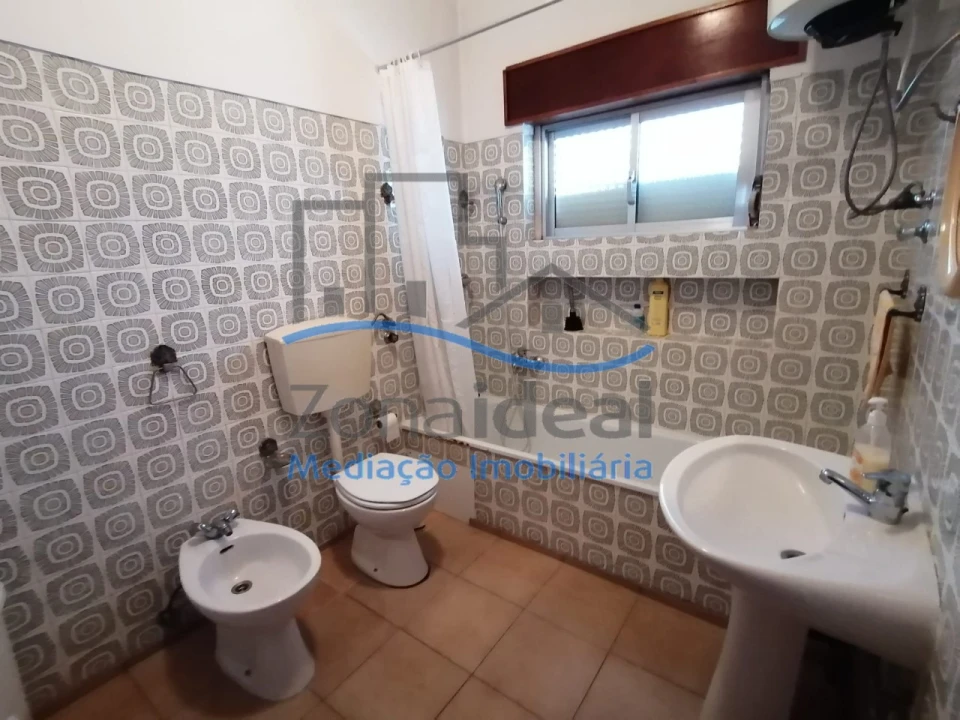 Moradia T5 para Venda em Carregado e Cadafais Foto 19