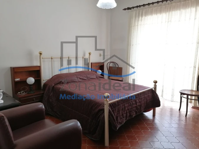 Moradia T5 para Venda em Carregado e Cadafais Foto 8
