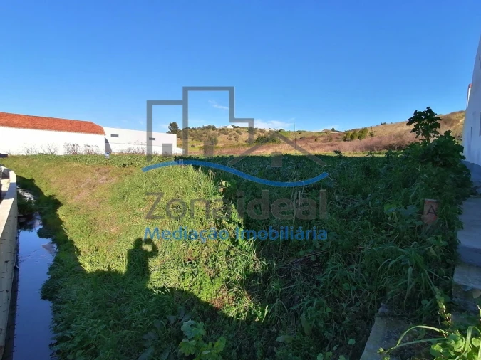 Terreno para Venda em Olhalvo Foto 4