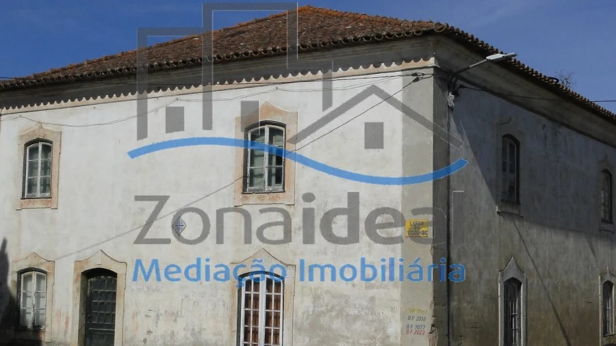 Moradia T16 para Venda em Abrigada e Cabanas de Torres