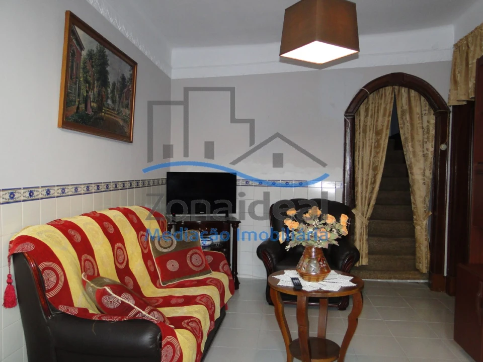 Moradia T5 para Venda em Ventosa Foto 13