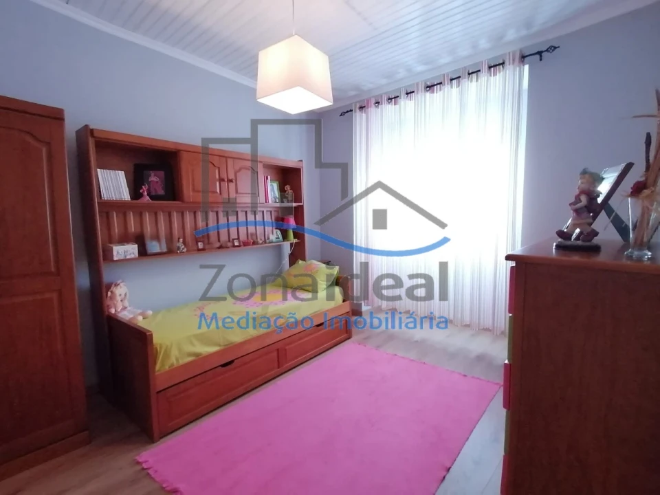 Moradia T5 para Venda em Ventosa Foto 17