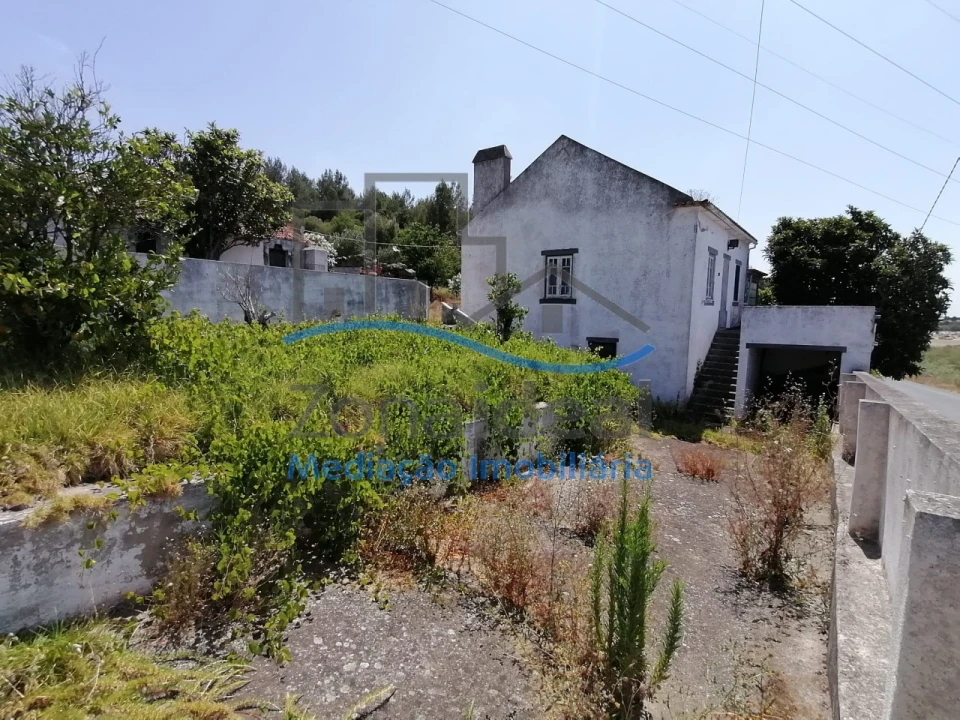 Moradia T3 para Venda em Alenquer (Santo Estêvão e Triana) Foto 3