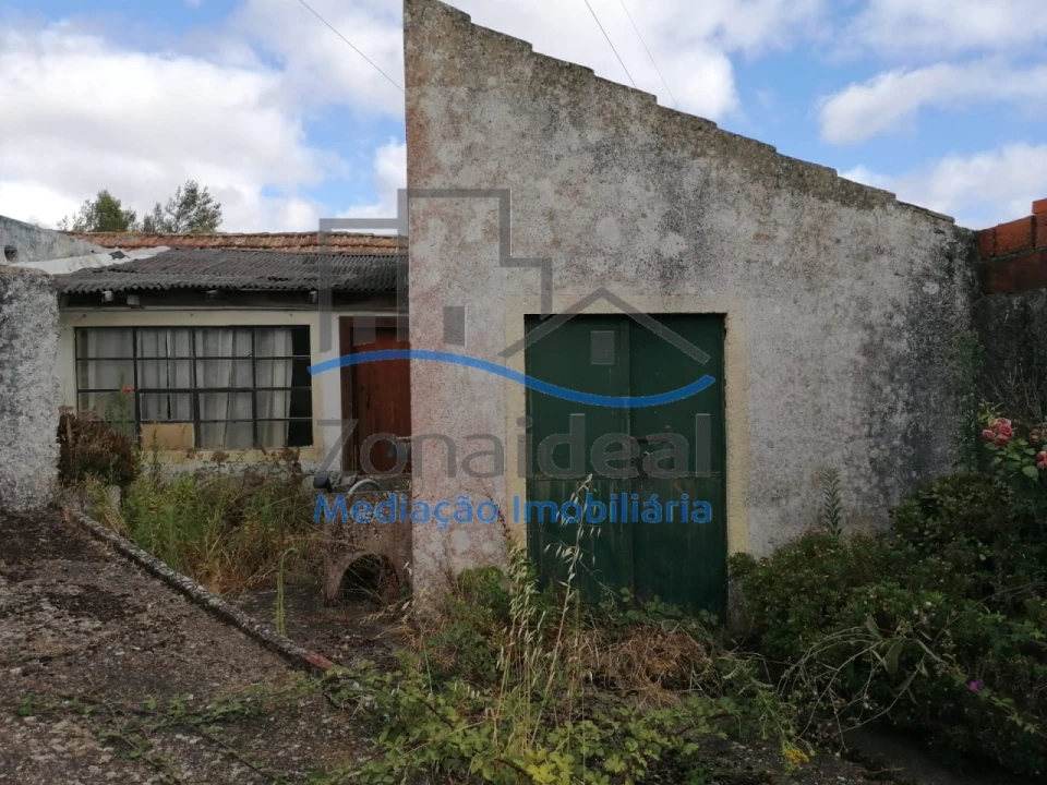 Moradia T3 para Venda em Alenquer (Santo Estêvão e Triana) Foto 34