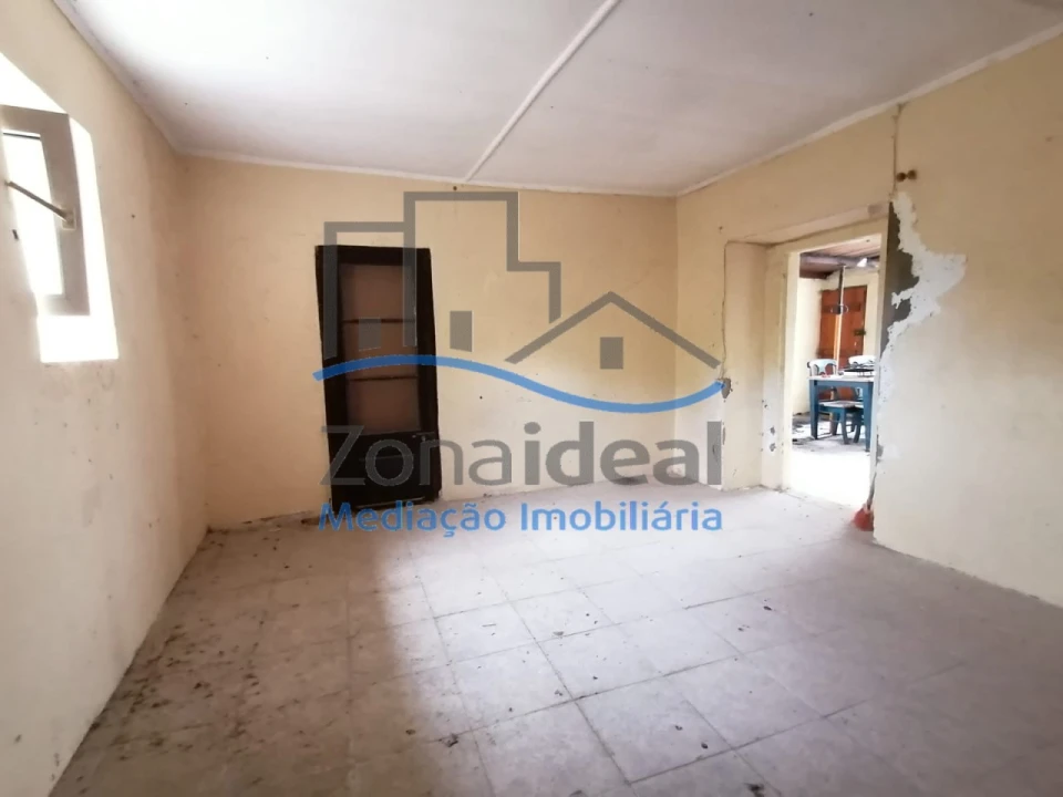 Moradia T3 para Venda em Alenquer (Santo Estêvão e Triana) Foto 38