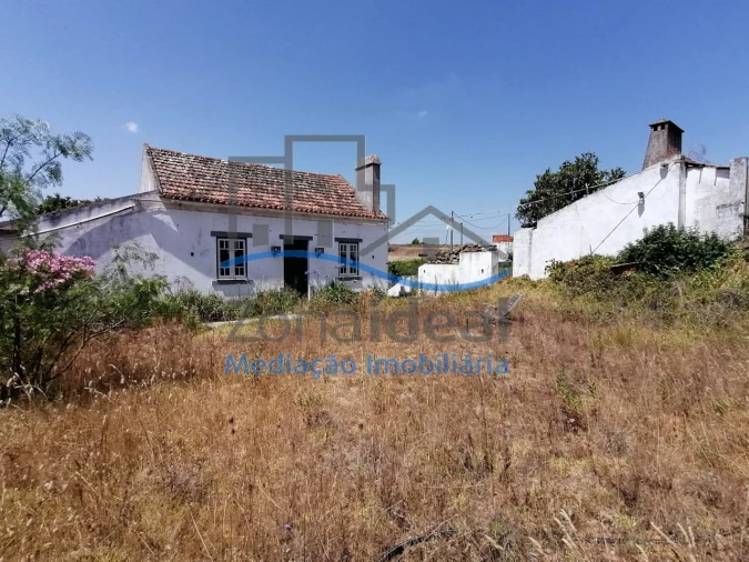 Moradia T3 para Venda em Alenquer (Santo Estêvão e Triana) Foto 2