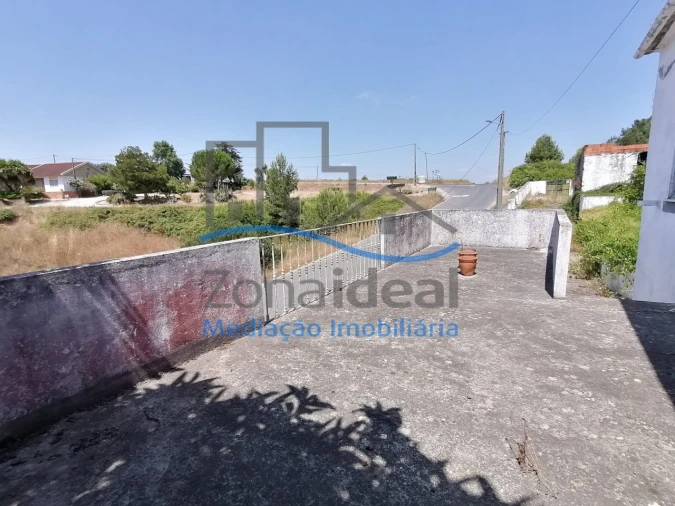 Moradia T3 para Venda em Alenquer (Santo Estêvão e Triana) Foto 6