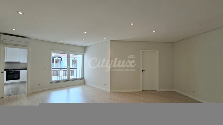 Apartamento T2 para Venda em Cascais e Estoril Foto 2