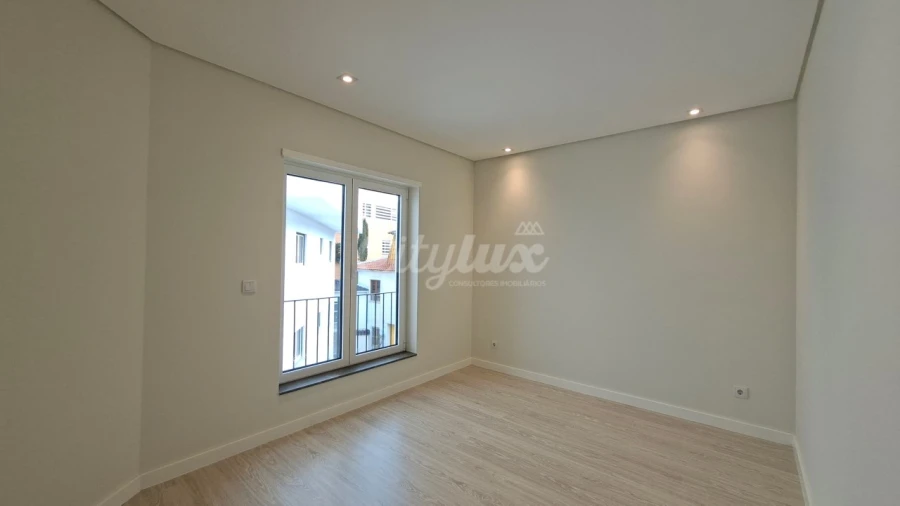 Apartamento T2 para Venda em Cascais e Estoril Foto 8