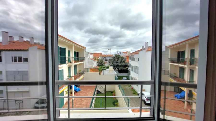 Apartamento T3 para Venda em Carcavelos e Parede Foto 37