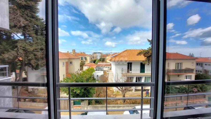 Apartamento T3 para Venda em Carcavelos e Parede Foto 41