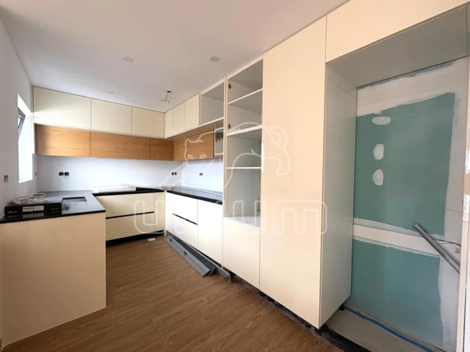 Moradia T2 para Venda em Areosa Foto 5