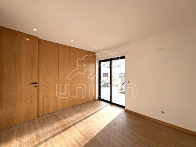 Moradia T2 para Venda em Areosa Foto 8