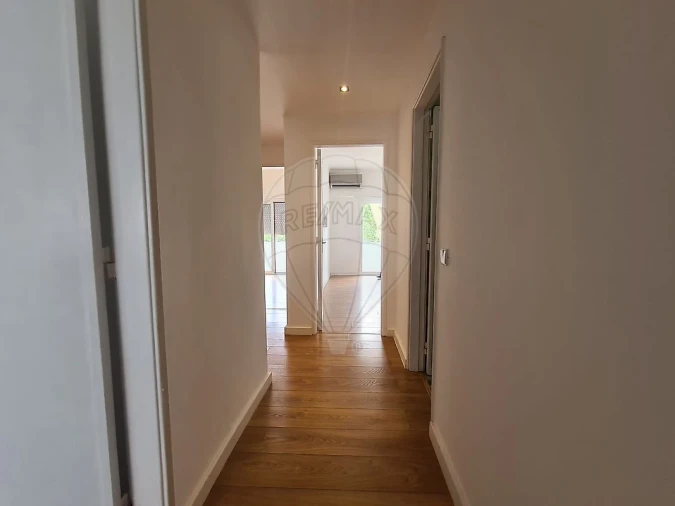 Apartamento T2 para Arrendamento em Sacavém e Prior Velho Foto 14