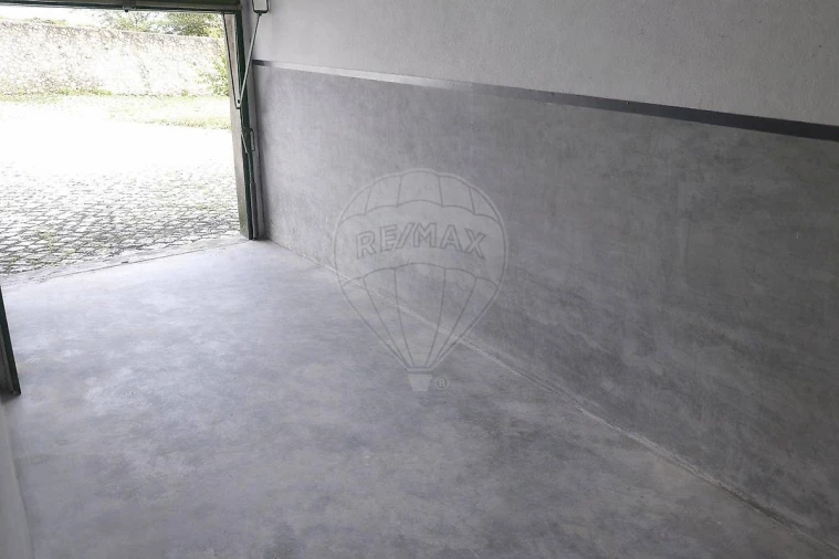 Garagem para Venda em Algueirão-Mem Martins Foto 1