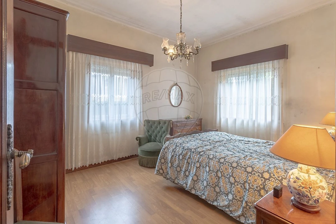 Moradia T3 para Venda em Oliveira do Douro Foto 18