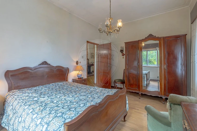 Moradia T3 para Venda em Oliveira do Douro Foto 20