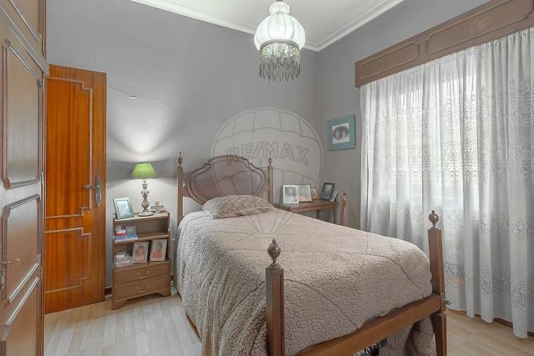 Moradia T3 para Venda em Oliveira do Douro Foto 17