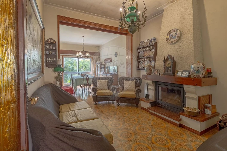 Moradia T3 para Venda em Oliveira do Douro Foto 8