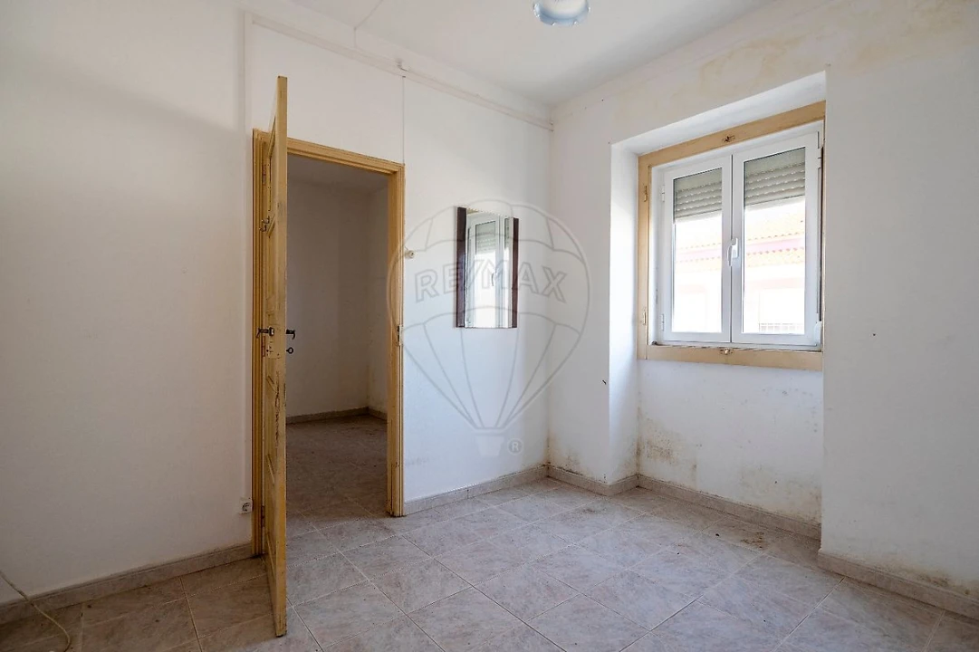 Moradia T2 para Venda em Vimeiro Foto 4