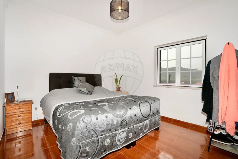 Moradia T3 para Venda em Castanheira do Ribatejo e Cachoeiras Foto 13