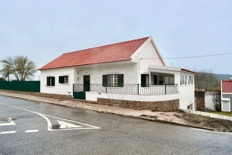 Moradia T3 para Venda em Castanheira do Ribatejo e Cachoeiras Foto 28