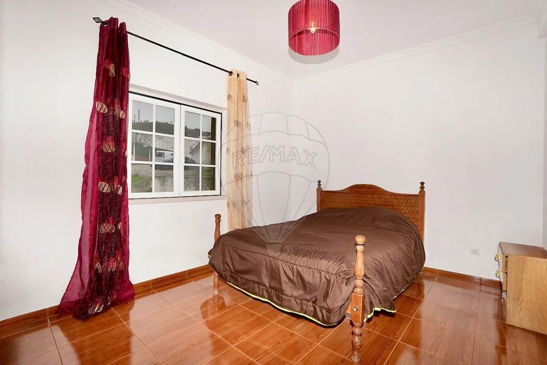 Moradia T3 para Venda em Castanheira do Ribatejo e Cachoeiras Foto 16