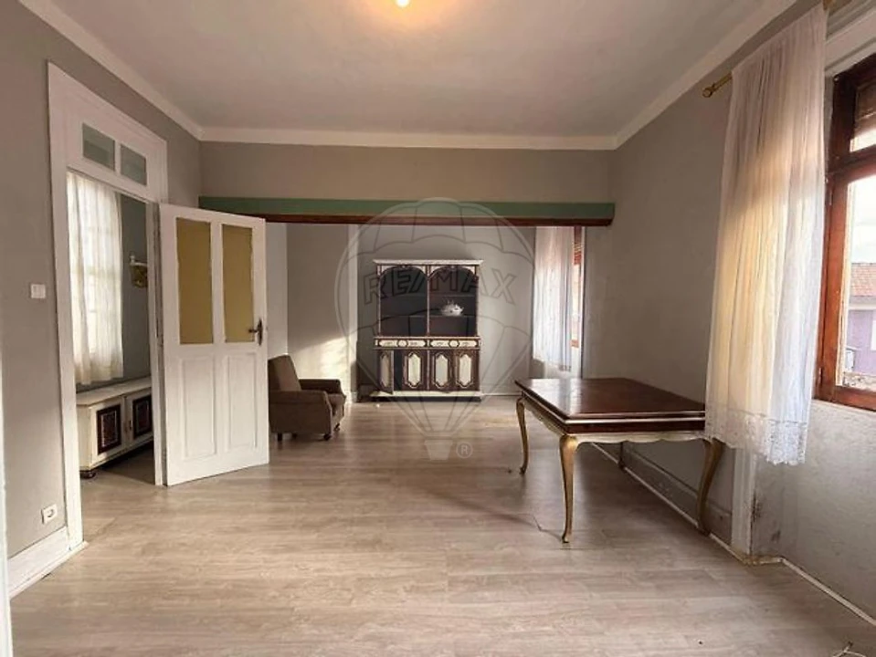 Moradia T4 para Venda em Santa Marinha e São Pedro da Afurada Foto 7