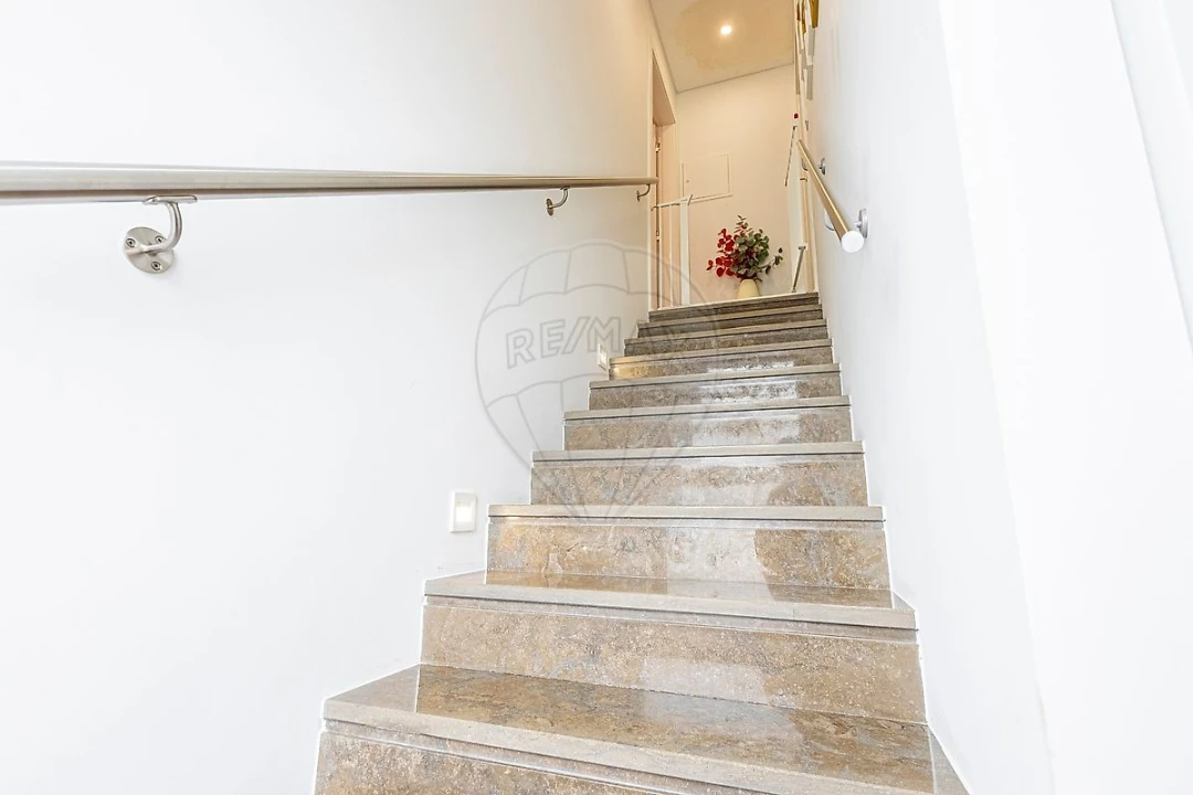 Moradia T3 para Venda em Aveiras de Baixo Foto 8