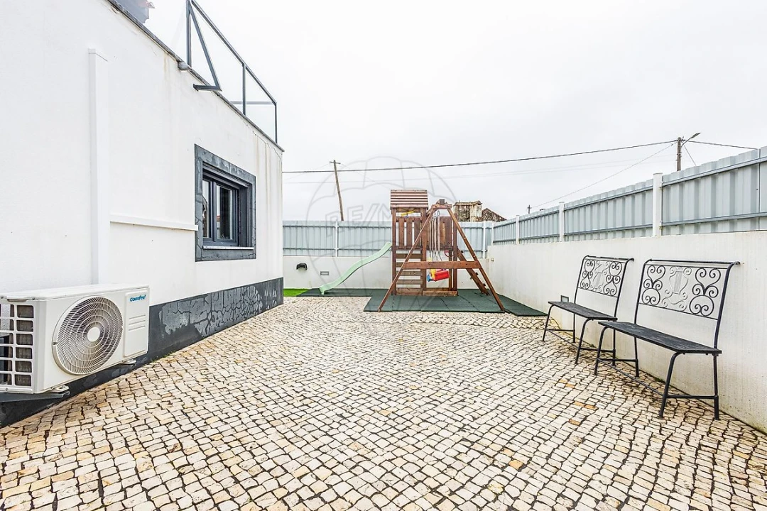 Moradia T3 para Venda em Aveiras de Baixo Foto 29