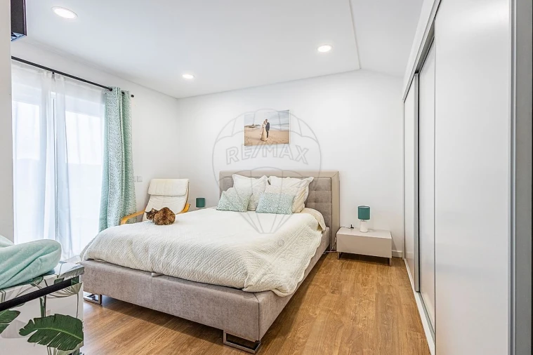 Moradia T3 para Venda em Aveiras de Baixo Foto 5