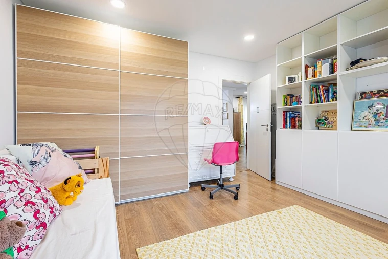 Moradia T3 para Venda em Aveiras de Baixo Foto 24