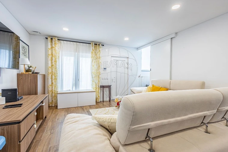 Moradia T3 para Venda em Aveiras de Baixo Foto 14