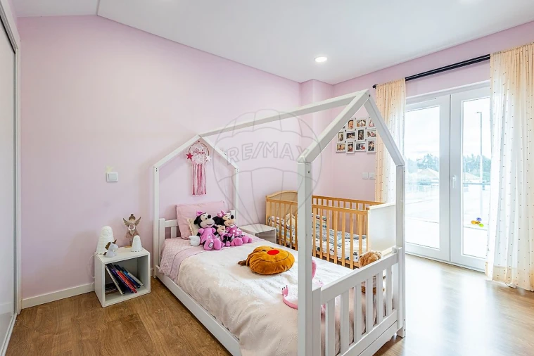 Moradia T3 para Venda em Aveiras de Baixo Foto 1